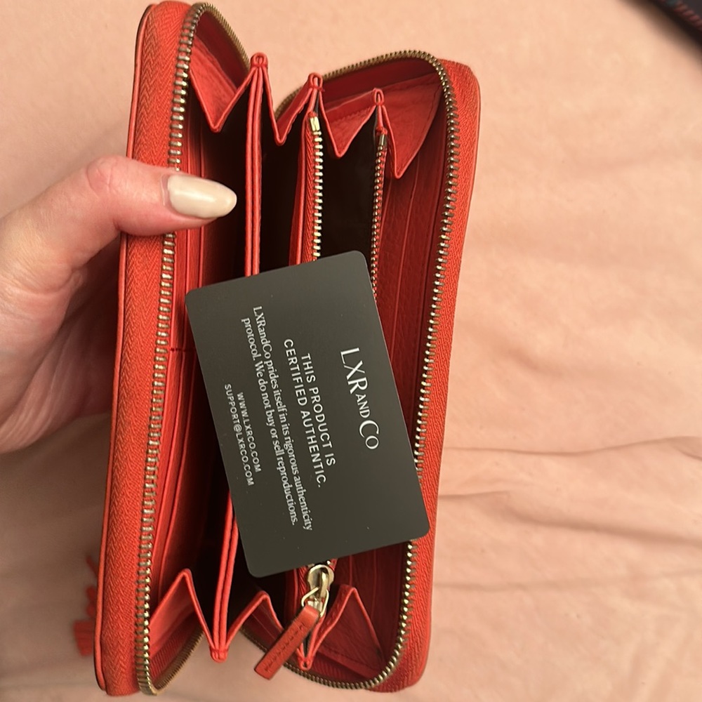 Gucci Wallet - Picture 2 of 3
